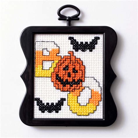 counted cross stitch halloween patterns|cross stitch halloween free download.